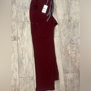 FIGS NWT Yolo Skinny Bottoms